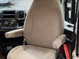 LMC Innovan Pure 600 Auto. RFK Markise