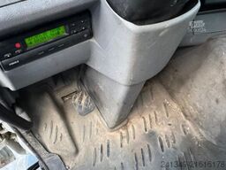 RENAULT Premium 320 4x2 Hiab 102-3