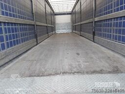 Schmitz Cargobull Semitrailer Curtainsider Standard Hayon