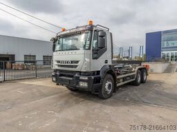 IVECO TRAKKER 410 - 121 499 KM