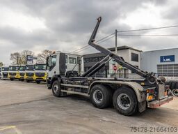 IVECO TRAKKER 410 - 121 499 KM