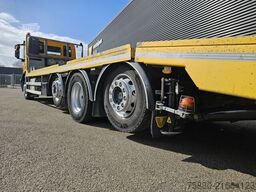 Iveco AD320S42 8x2 / WINCH / RETARDER
