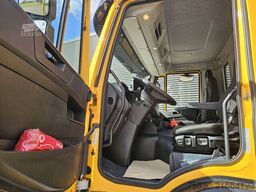 Iveco AD320S42 8x2 / WINCH / RETARDER