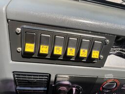 MAN L90 18.284 4x4 LOF Kipper/Kran/47 tkm/HA gelenkt