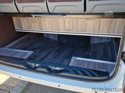 MERCEDES-BENZ 2 x 517 Lord Comfort XXL Lagerfahrzeug 23 SS
