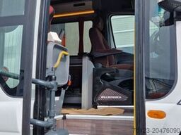 MERCEDES-BENZ 2 x 517 Lord Comfort XXL Lagerfahrzeug 23 SS