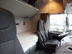 DAF XF 480 E6 6x2 / Lamberet refrigerator