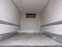 Mercedes-Benz Atego 1530 E6 Lamberet refrigerated truc