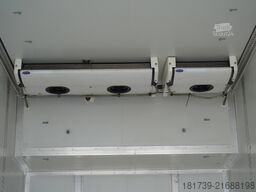 Mercedes-Benz Actros 2545 6×2 MP5 / KRONE refrigerator