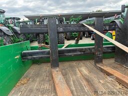 Merlo TF 33.9-140 mit Anbaugeräten