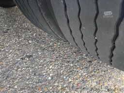 Meert Semi Curtainside / SAF / Double Tires