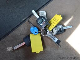 MAN TGS 26.360 + klep 6x2 FLOWER TRUCK  Carrier Die...