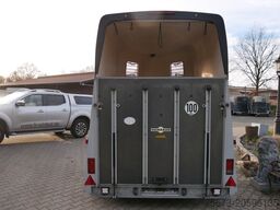 HUMBAUR Atis 2 Pferde Sattelkammer