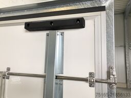 Blyss F1336HD Rampe Kofferanhänger