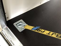 Blyss F1330HD Rampe Tür 2 Fenster Kofferanhänger
