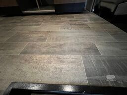 Winnebago Outlook 2 Slides LPG