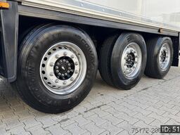 Schmitz Cargobull SKO 24 / 7cm / Vector HE19 / Palletbox / Disk b...