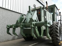 Caterpillar 130G Ex-army