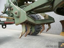 Caterpillar 130G Ex-army