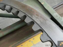 Caterpillar 130G Ex-army