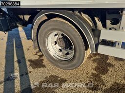 DAF LF 210 LF 4X2 12t NL-Truck 2000kg Ladebordwand ...