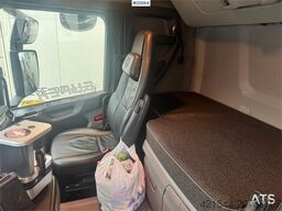 Scania R660 6x4 box truck with refrigeration/freezer unit