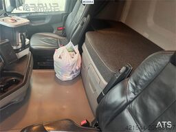 Scania R660 6x4 box truck with refrigeration/freezer unit