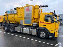 Volvo FM 6x2 supersuction w/ Disab body 1 owner car