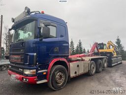 Scania R164 580 8x2 tridem hook truck