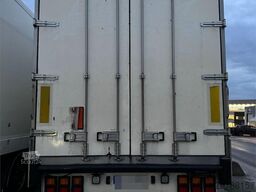 Limetec semi-trailer with full side opening.