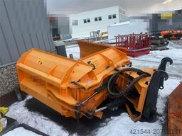 Schmidt folding wing snow plough