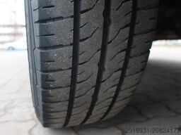 VOLKSWAGEN T5 Transporter Kasten/Klima/AHK/1. Hand/FN: 222