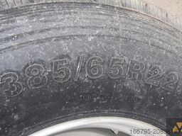 Delta Mobile surge hopper