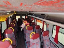 MAN TGE 22 Sitze GSR2 COC Lagerfahrzeug Stock