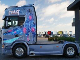 SCANIA S 580 / V8 / ORGINALNA EDYCJA LIMITED / NR 010 /