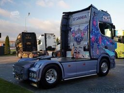 SCANIA S 580 / V8 / ORGINALNA EDYCJA LIMITED / NR 010 /