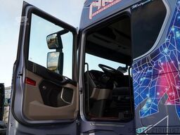 SCANIA S 580 / V8 / ORGINALNA EDYCJA LIMITED / NR 010 /