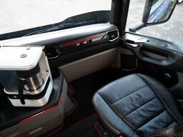 SCANIA S 580 / V8 / ORGINALNA EDYCJA LIMITED / NR 010 /