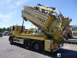 Renault D 26 Wide 6x2 vacuum tank 11 m3