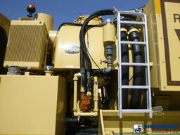 Renault D 26 Wide 6x2 vacuum tank 11 m3