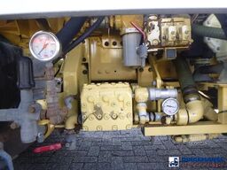 Renault D 26 Wide 6x2 vacuum tank 11 m3
