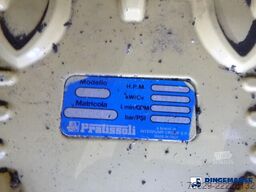 Renault D 26 Wide 6x2 vacuum tank 11 m3