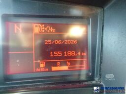 Renault D 26 Wide 6x2 vacuum tank 11 m3
