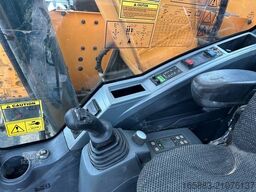 HYUNDAI HX 235 LCR Kettenbagger 87.500 EUR / AC