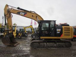 CATERPILLAR 320 FL Kettenbagger 65.000 EUR