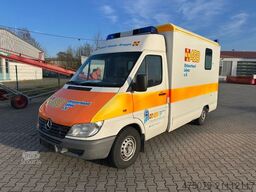 MERCEDES-BENZ Sprinter 313 RTW / Trage /