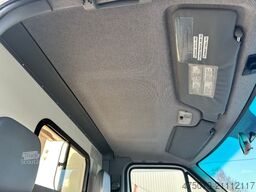 MERCEDES-BENZ Sprinter 313 RTW / Trage /