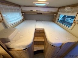 EURAMOBIL Profila 720 EB AHK Sat-Anlage Markise