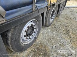 Schmitz Cargobull Semitrailer Curtainsider Mega