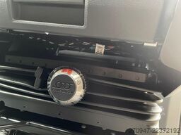 MAN TGE 3.180 Pritsche DOKA LR 4x4 ACC LED DIFF-SPER